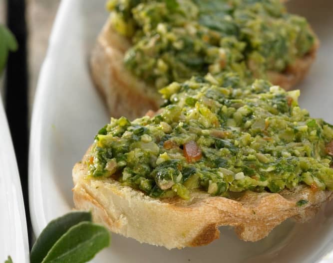 Bruschetta de aceitunas