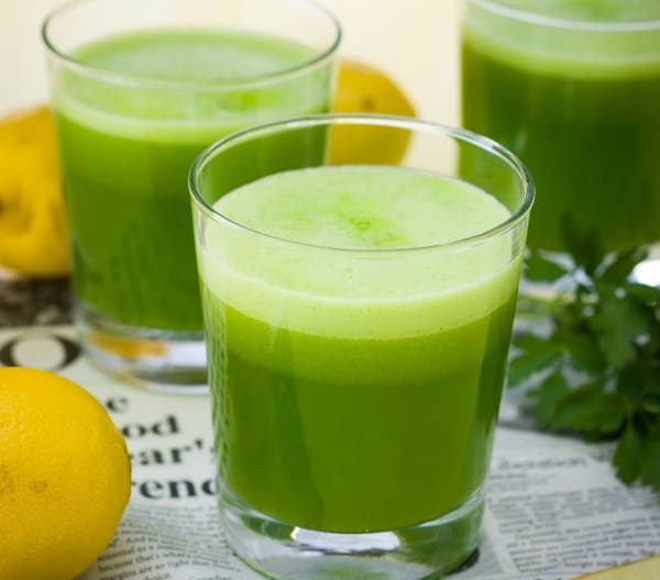 BEBIDA DE LIMÓN Y PEREJIL