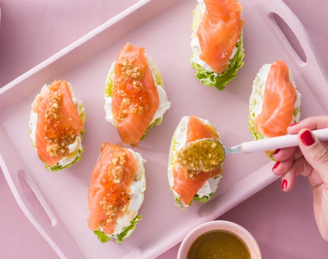 ENDIVIAS CON SALMÓN Y VINAGRETA DE ALMENDRAS