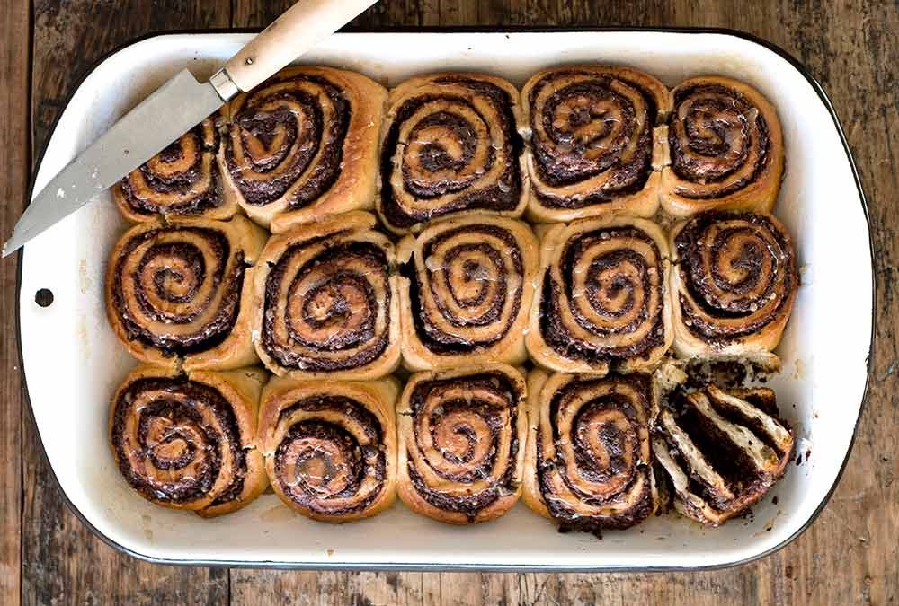 ROLLOS DE CHOCOLATE Y ALMENDRA